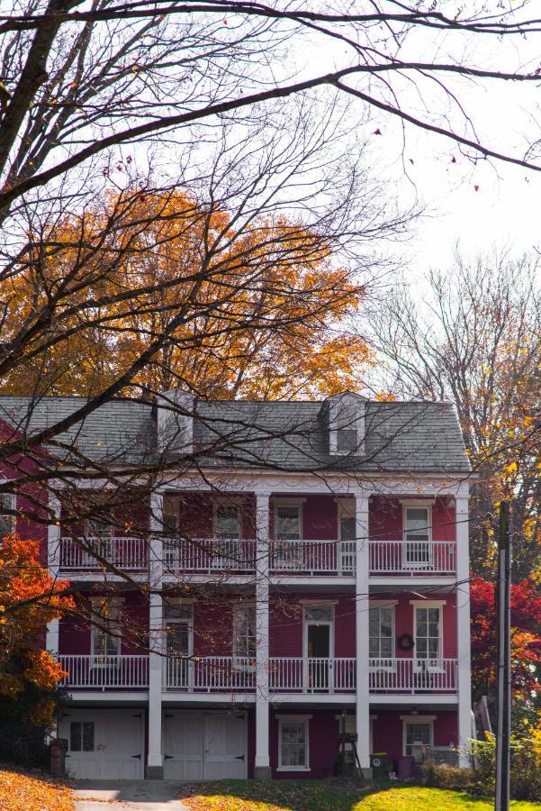 Hollinger House Bed & Breakfast Lancaster Exterior photo