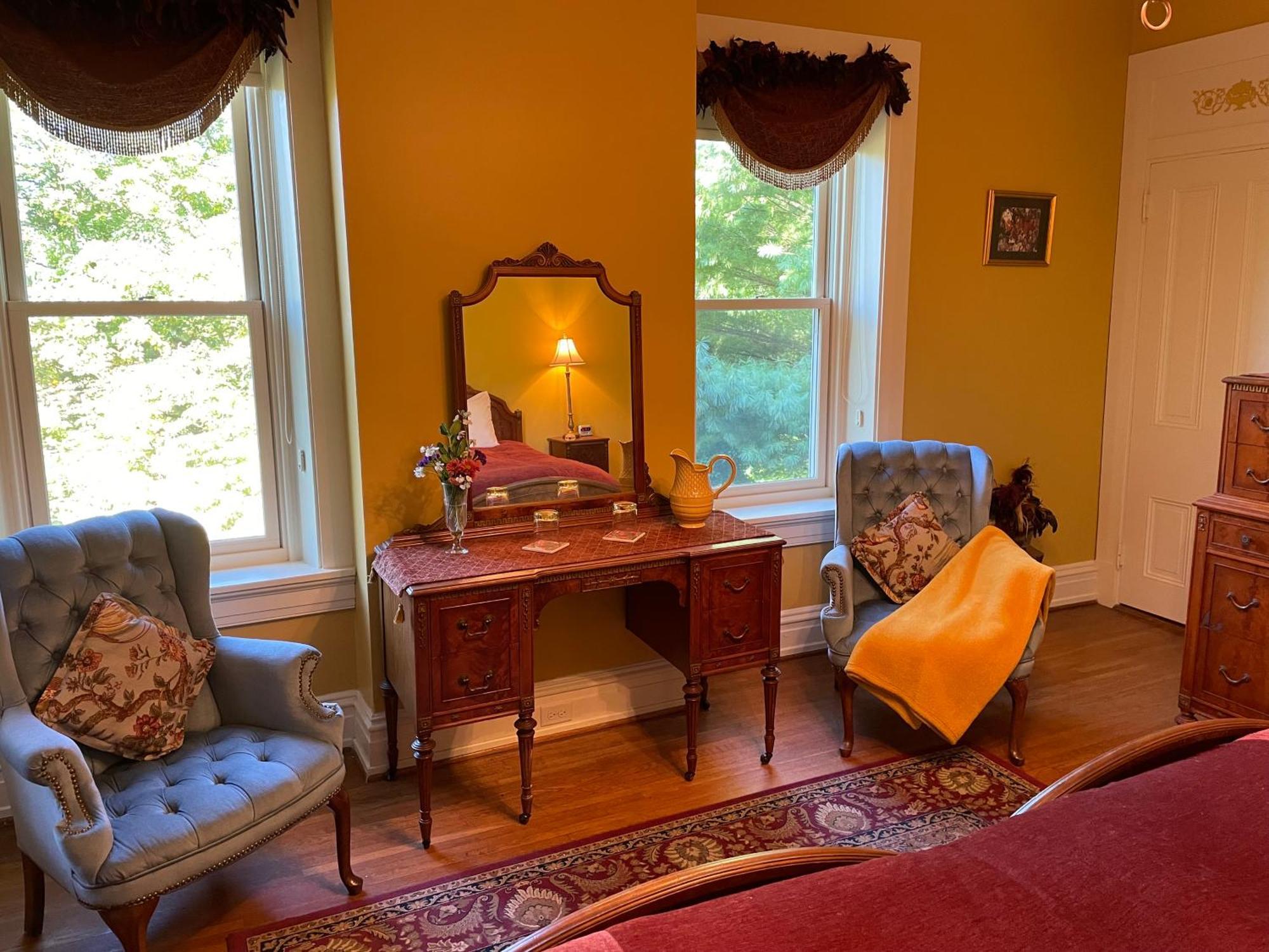 Hollinger House Bed & Breakfast Lancaster Exterior photo