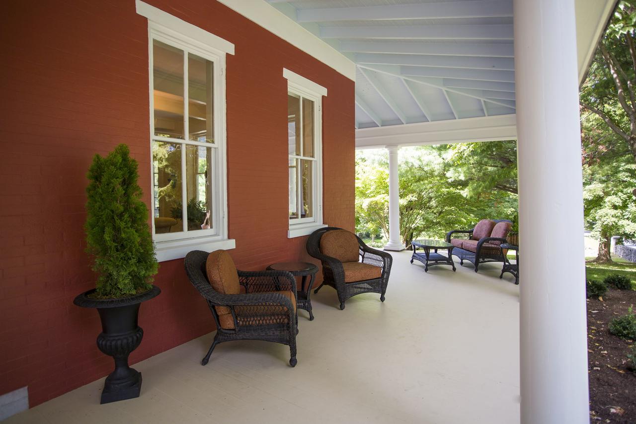 Hollinger House Bed & Breakfast Lancaster Exterior photo
