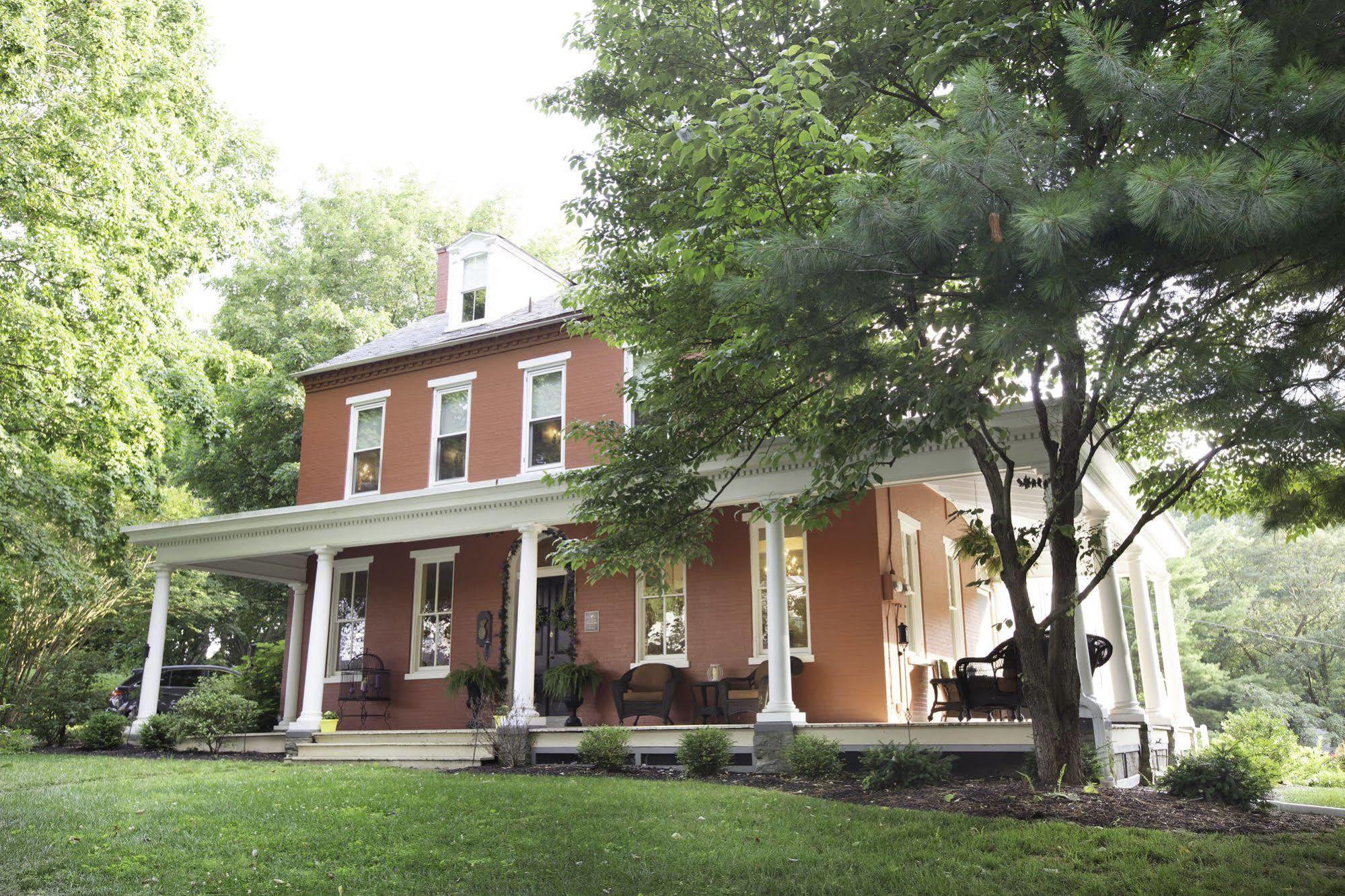 Hollinger House Bed & Breakfast Lancaster Exterior photo