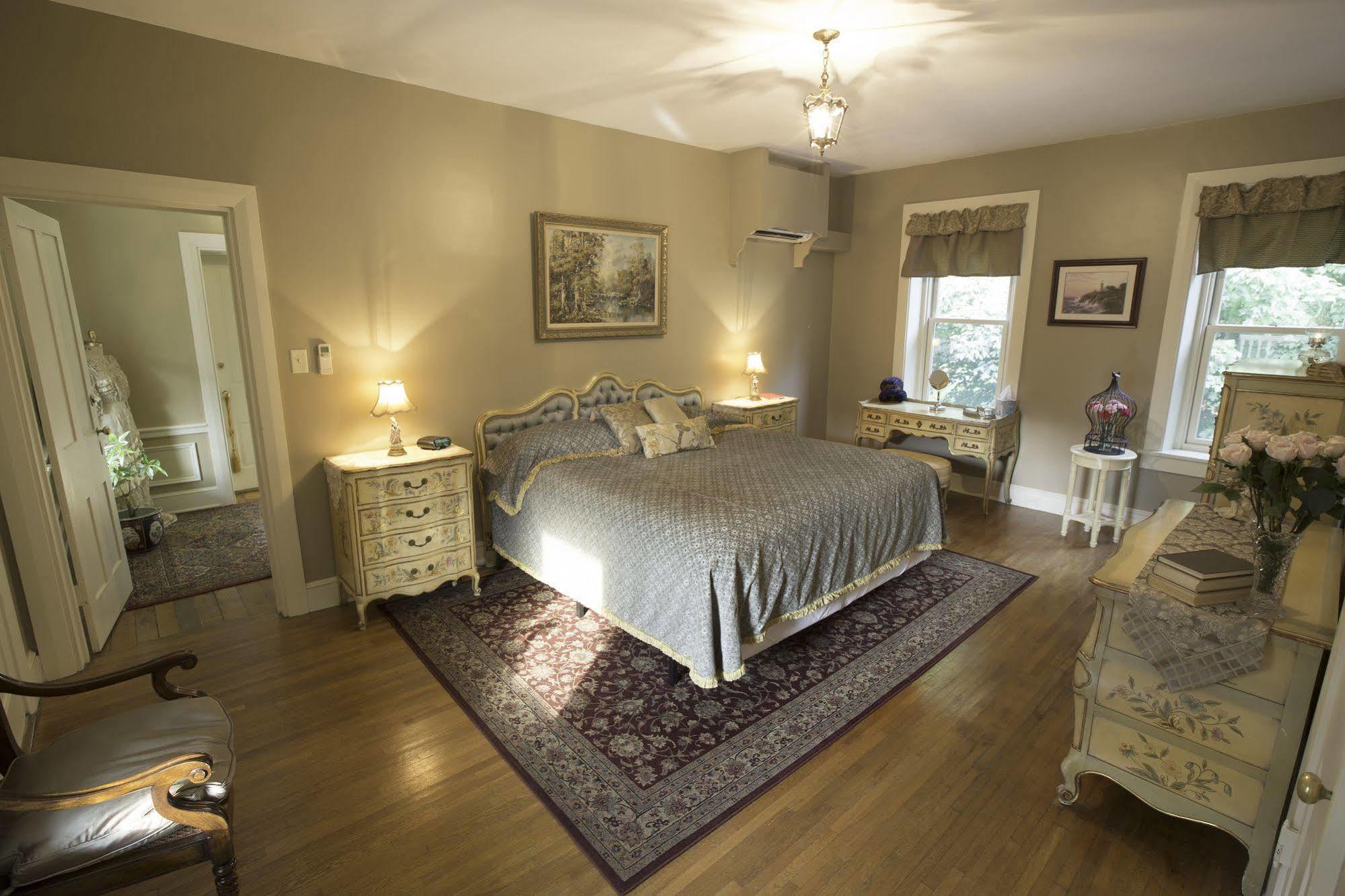 Hollinger House Bed & Breakfast Lancaster Exterior photo
